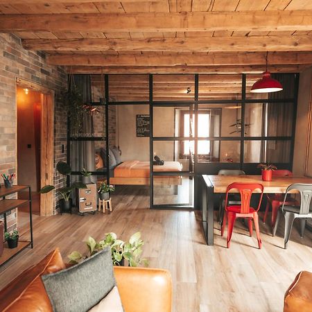 Appartement Thematique: Voyage Industriel Travers Exterior foto